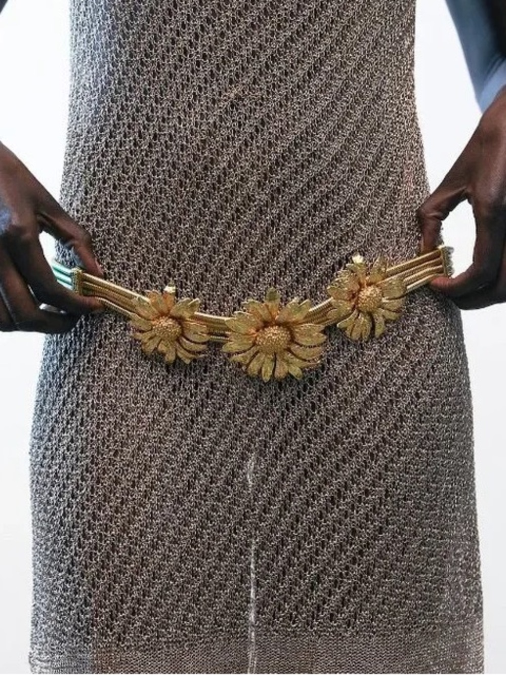Zara Gold Daisy Flower Multi Strand Chain Belt Size 30 NWOT